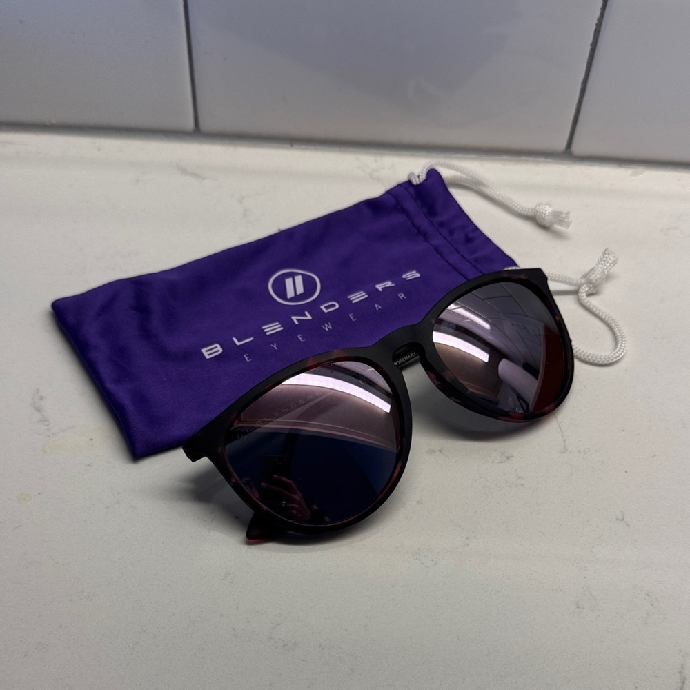 Blenders Eyewear Women's Purple Gradient Sunglasses